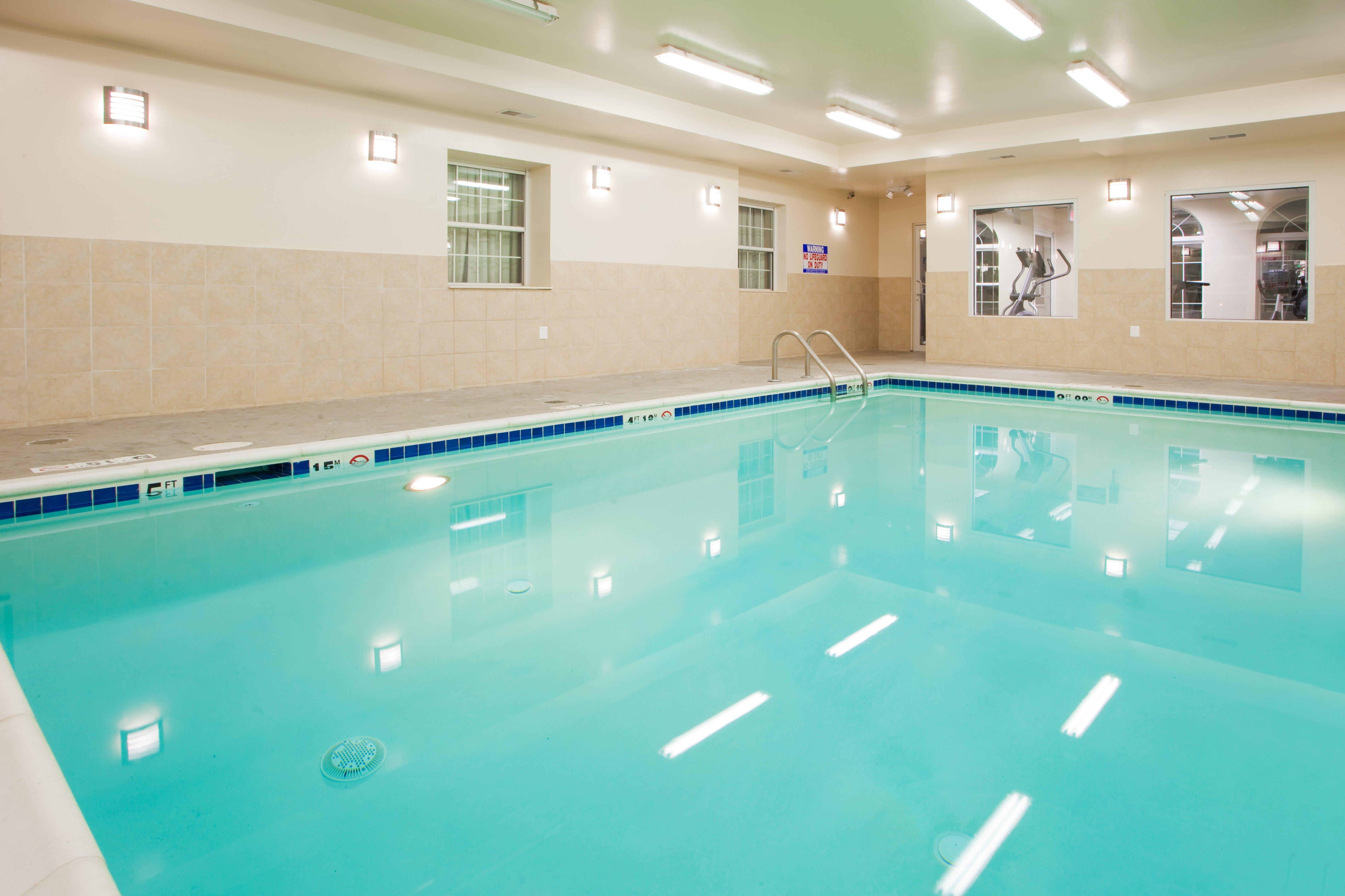 Holiday Inn Express Prince Frederick By Ihg Экстерьер фото