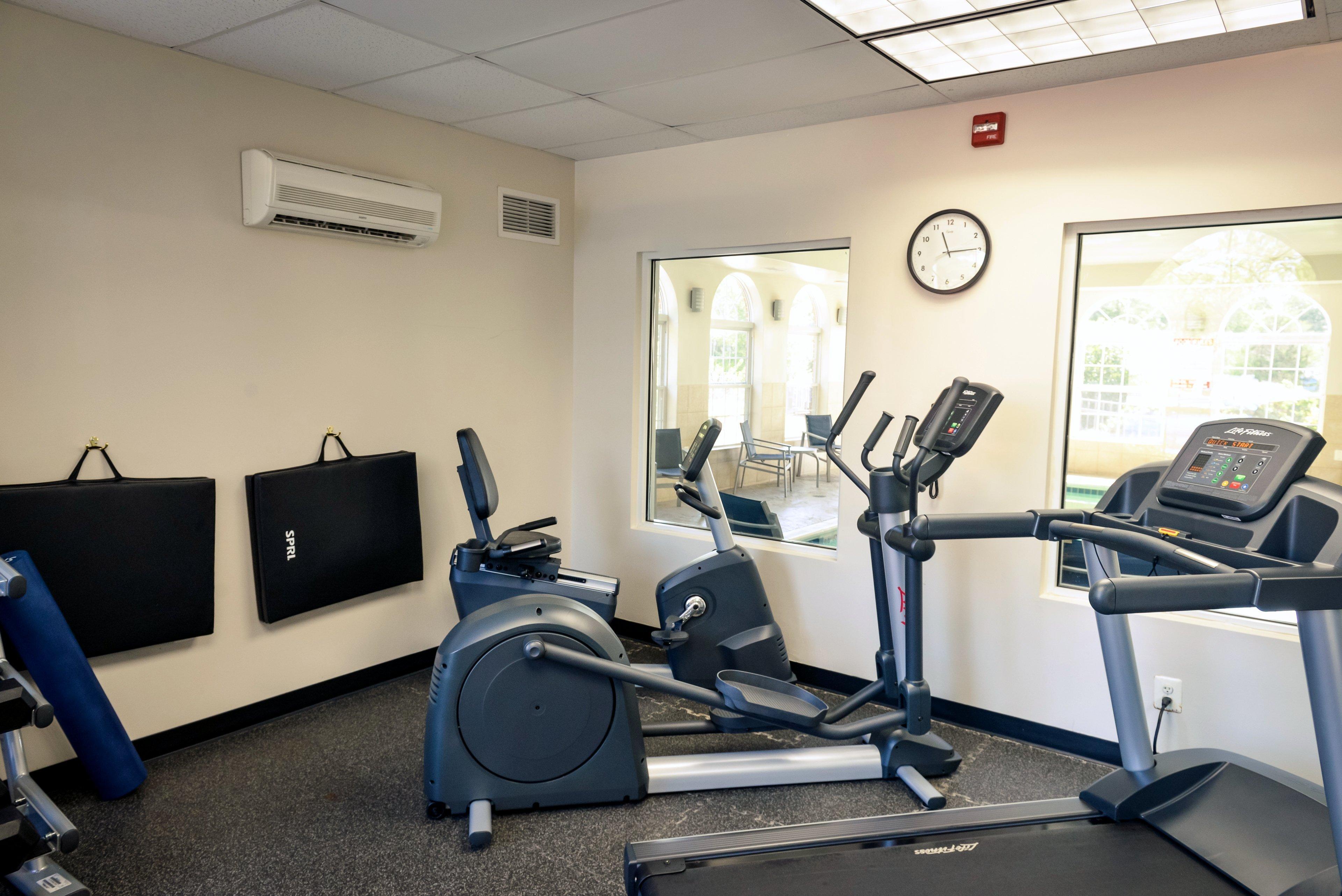Holiday Inn Express Prince Frederick By Ihg Экстерьер фото